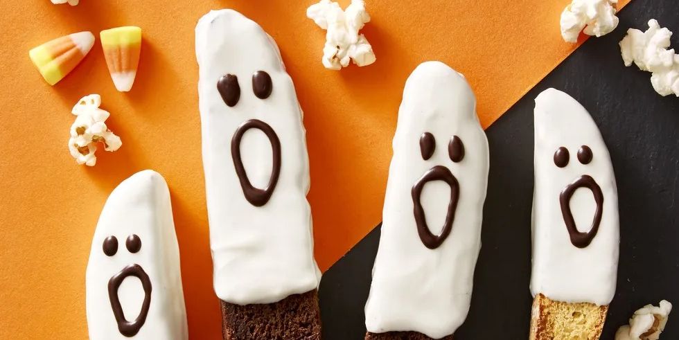 50 Easy Halloween Snacks - Quick Halloween Party Food Ideas