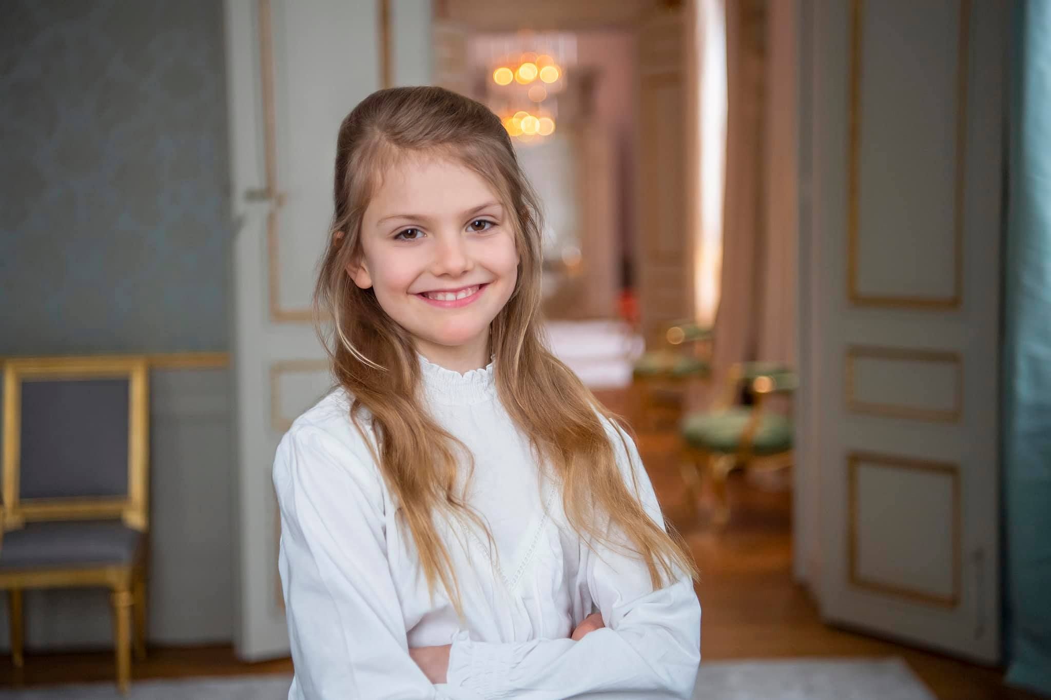 スウェーデンのエステル王女が9歳に 最新ポートレートが発表 カルチャー Elle エル デジタル