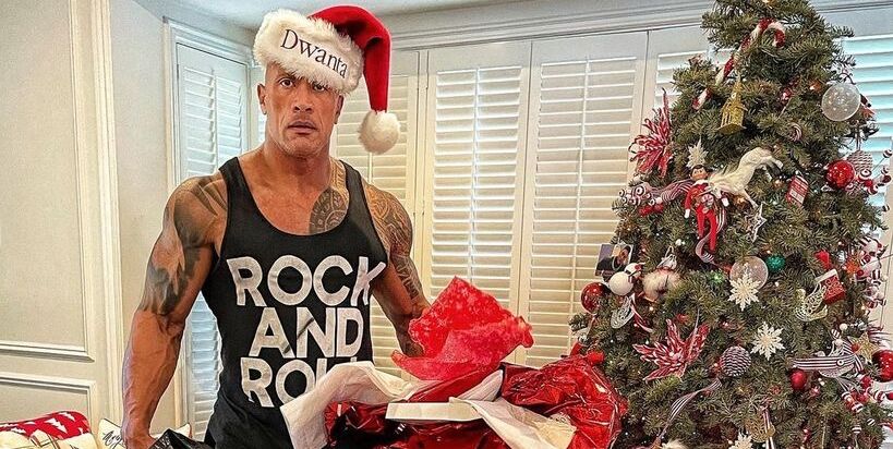 The Rock en Navidad sigue con su entrenamiento de brazo