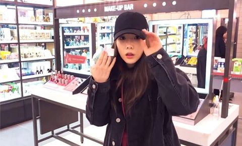 太妍在韓國藥妝店Olive Young