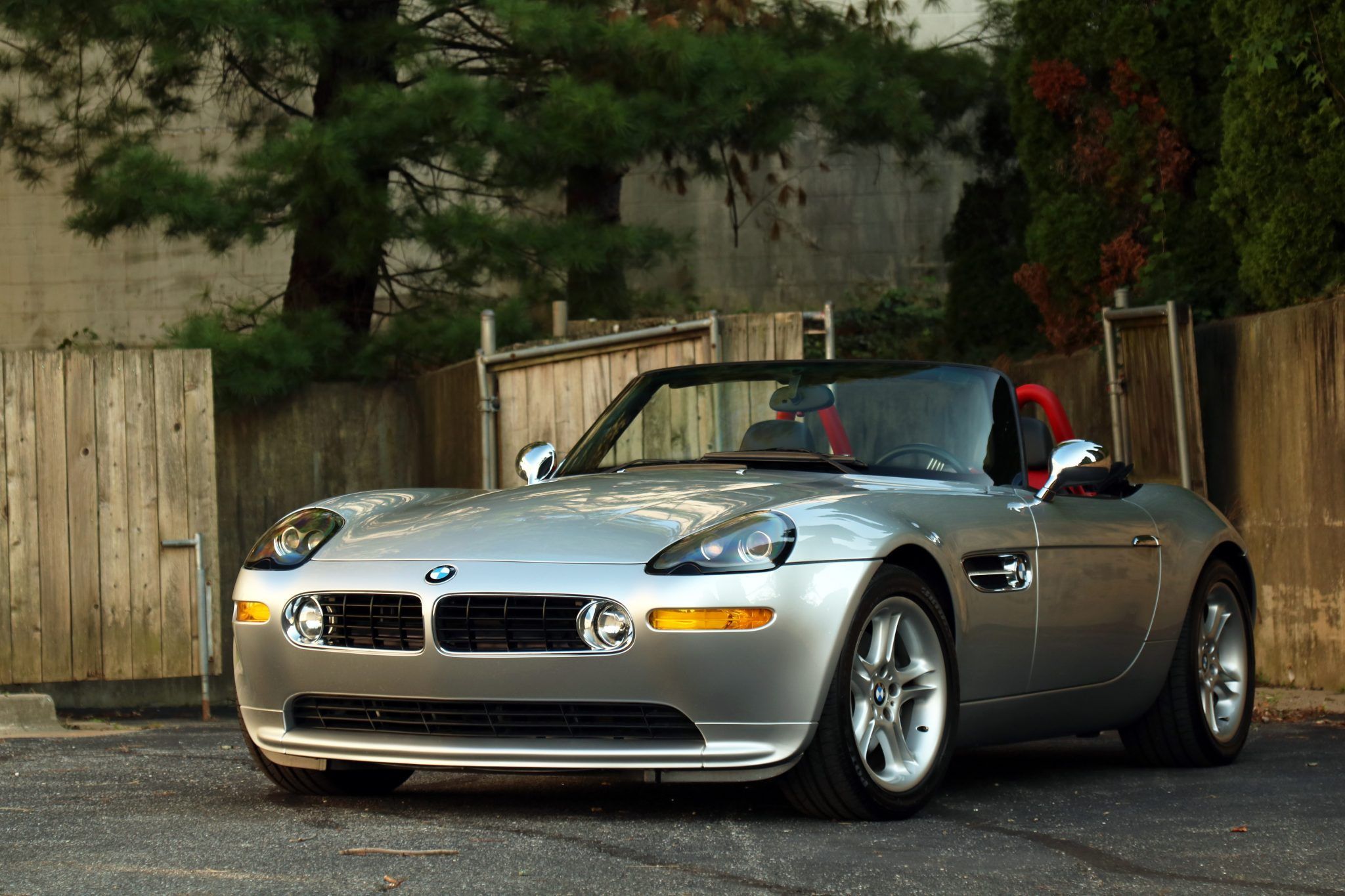 Nauwgezet Vul in Weven The BMW Z8 Is One of the Most Beautiful Cars Ever Built