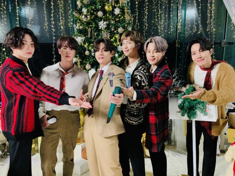 Bts化身聖誕老人空降告示牌冠軍 防彈少年團這6首聖誕歌曲 Bts化身聖誕老人空降告示牌冠軍 防彈少年團這6首聖誕歌曲