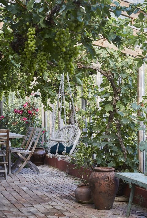 18 Creative Small Garden Ideas - Indoor and Outdoor Garden Designs for