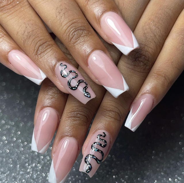 27 Best Accent Nail Designs and Ideas to Try for 2022