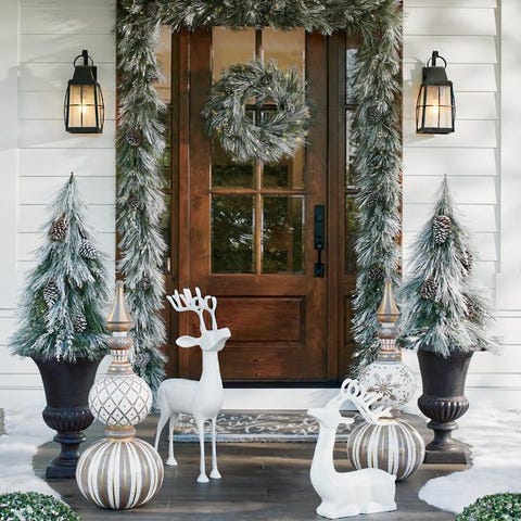 holiday door decor