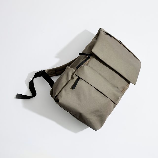The Bag That'll Have You Looking Forward to Commuting Again. No, Really.