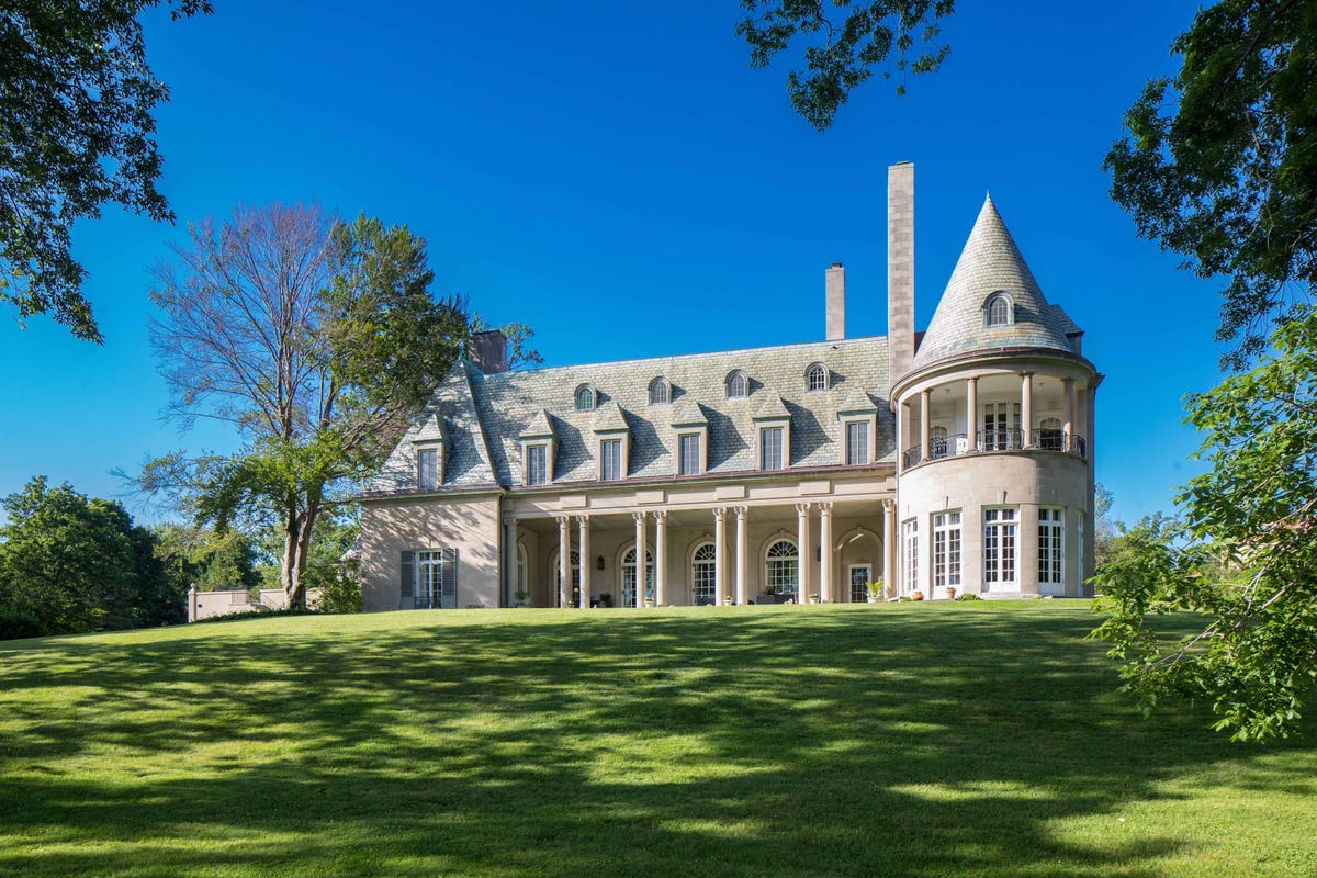 Great Gatsby House For Sale for 17 Million - Inside 