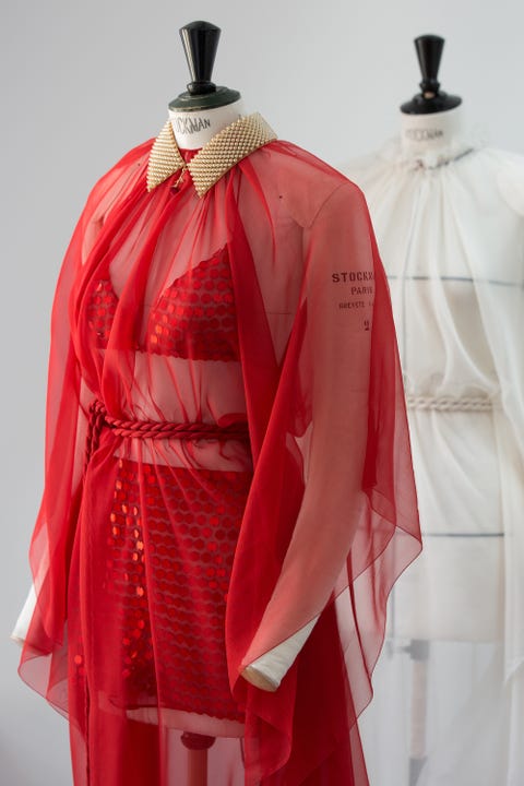 Savoir faire images of Olivia Rodrigo's dress savoir faire images of olivia rodrigo's dress