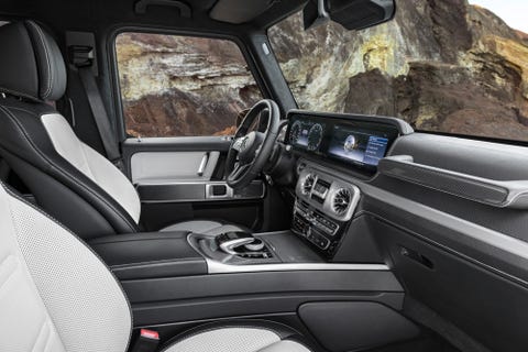 19 Mercedes Benz G Class Interior Pictures Show The New Wagon Is Strong Robust 19 Mercedes Benz G Class Interior Pictures Show The New Wagon Is Strong Robust