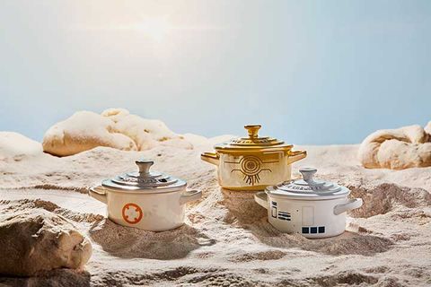 Small appliance, Kettle, Teapot, Tableware, Home appliance, Ceramic, Table, Sand, 