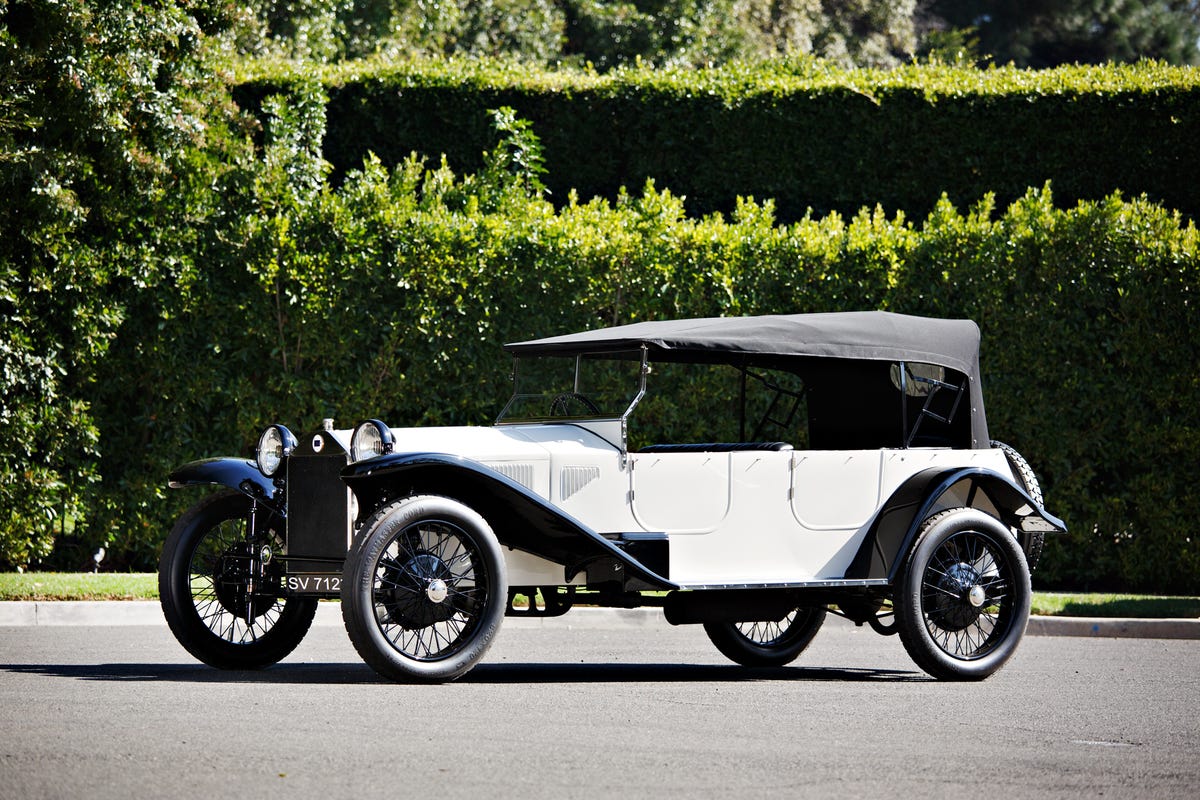 This 1925 Lancia Lambda Torpédo Is Deceptively Modern