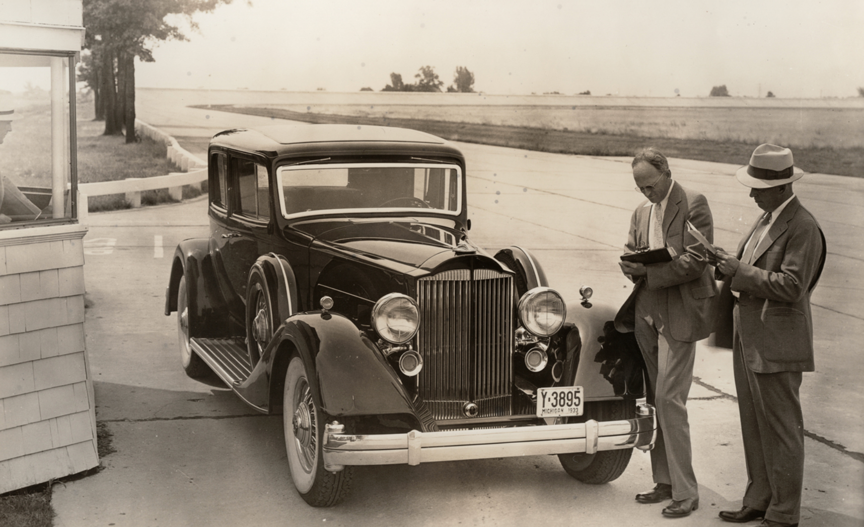 Smooth, Powerful Packard V12s Find the Spotlight—90 Years Later