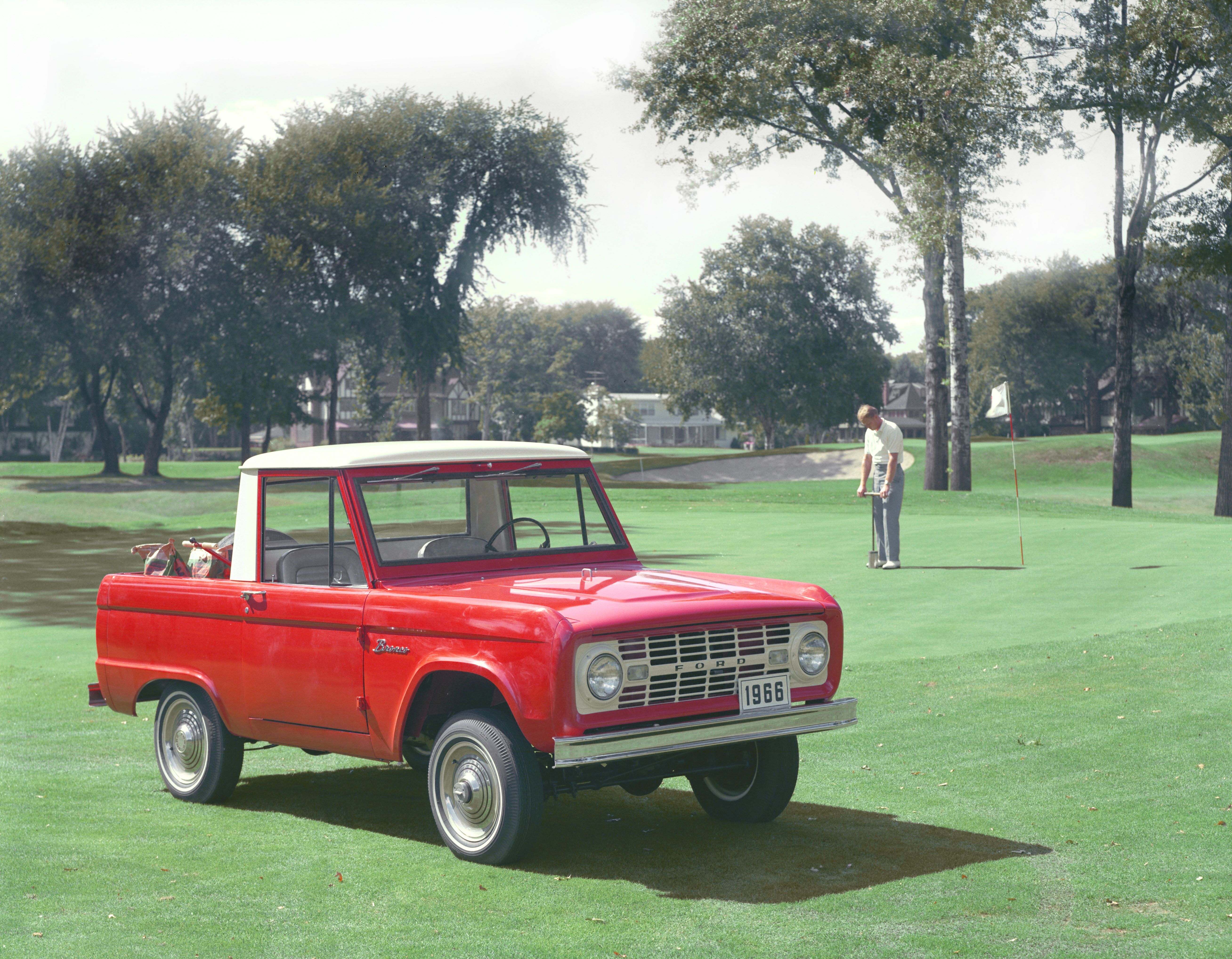 20 Awesome Old School 4x4s Vintage Suvs And Their Histories