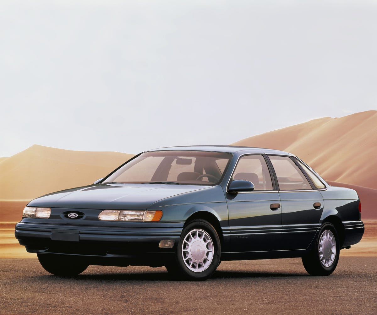 1992 Ford Taurus Wagon Retro Review Video by Motorweek