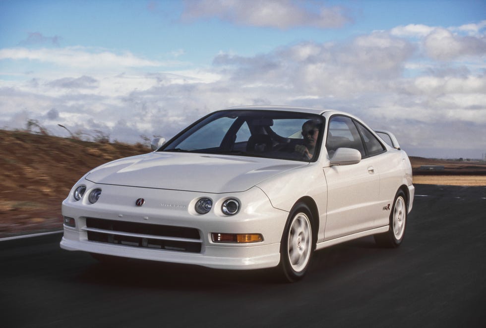 1997-acura-integratyper-124-1589893889.jpg
