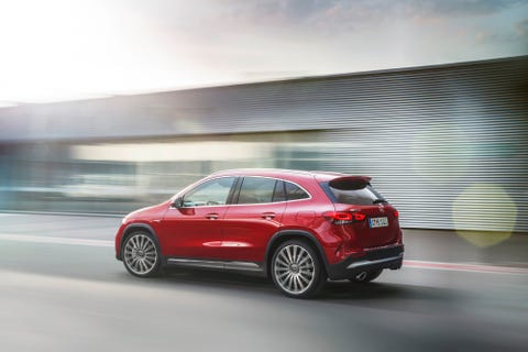 21 Mercedes Amg Gla 35 Performance Crossover Specs Pictures 21 Mercedes Amg Gla 35 Performance Crossover Specs Pictures