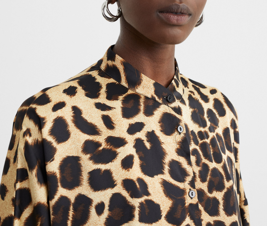 En Parfois diseñado un vestido midi de leopardo queda bien a todas las tallas