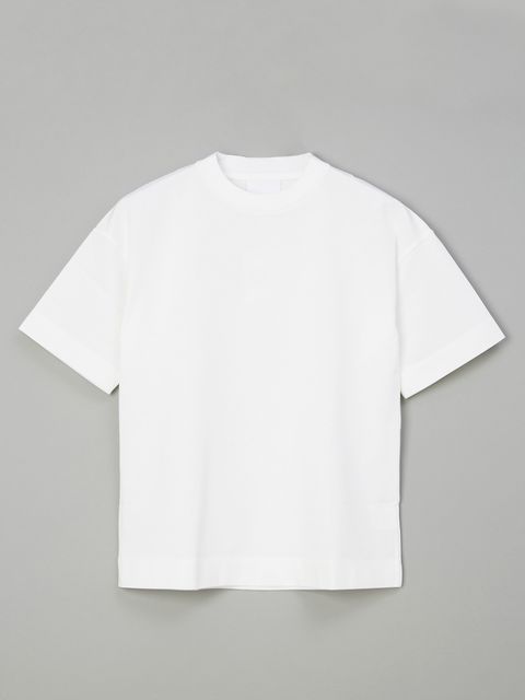 おすすめレディース白tシャツ 定番から人気ブランドまで ベストな白tシャツの選び方