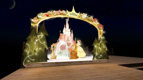 新北市政府將板橋萬坪公園打造為「迪士尼公主的童話森林」，搭建了一座座動畫裡的夢幻場景，更設立了主題快閃店，販售了超過千樣經典卡通人物的周邊商品。