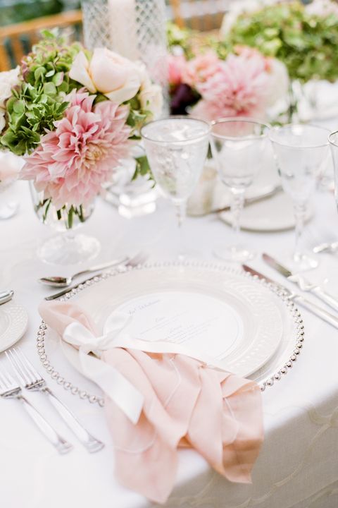 Pink, Tablecloth, Flower, Peach, Textile, Table, Centrepiece, Party, Plant, Event, 