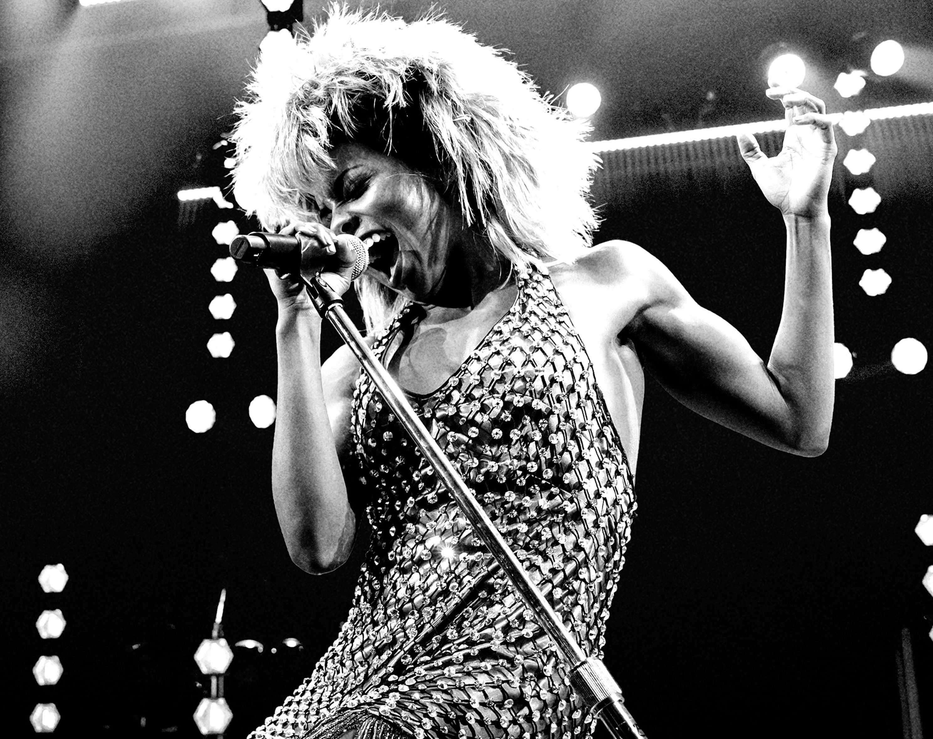 How Old is Tina Turner? Tina Turner Age and Everything about her Songs