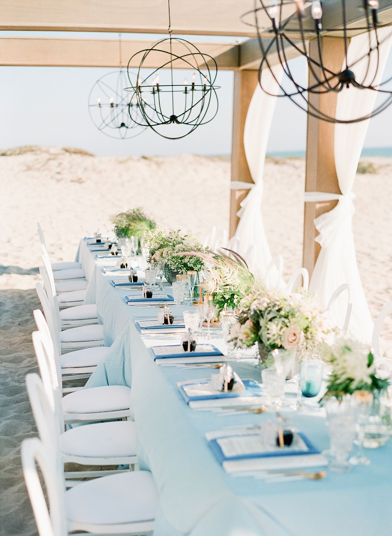 beach themed wedding decor