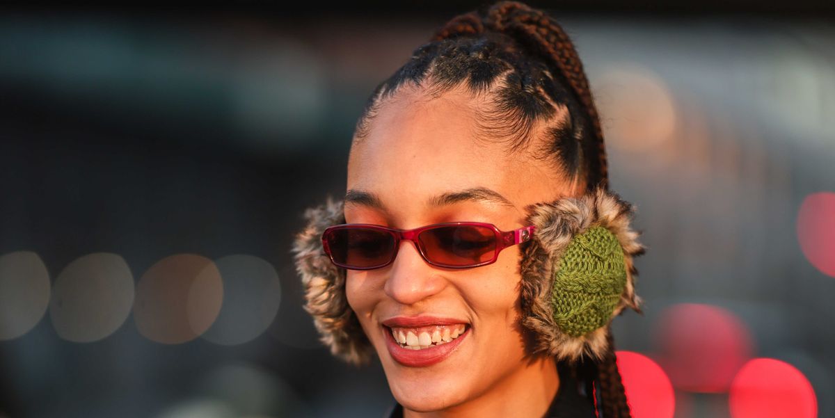 11 Earmuffs to Keep You Warm on the Coldest Days — Best Earmuffs for Women