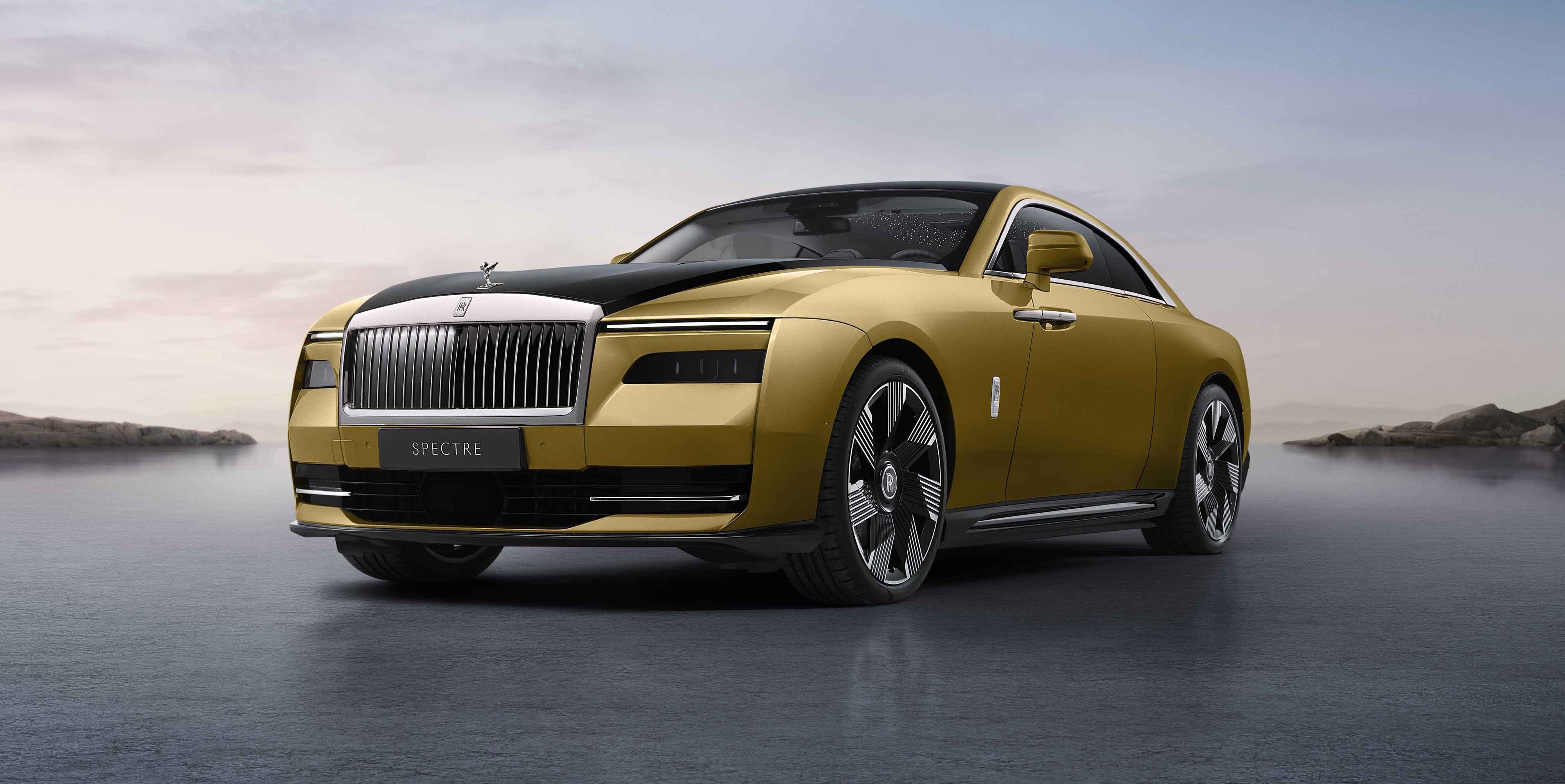 The Rolls-Royce Spectre Is an Enormous, Ultra-Luxury EV Coupe