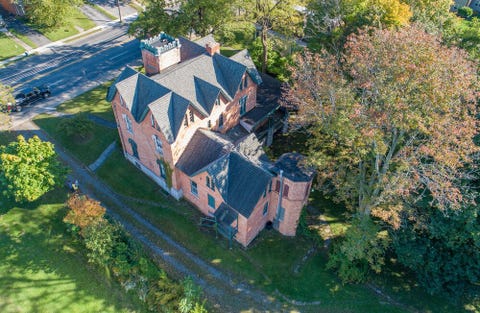 This Auburn Ny Mansion Could Be Yours For 50k With A Restoration Plan