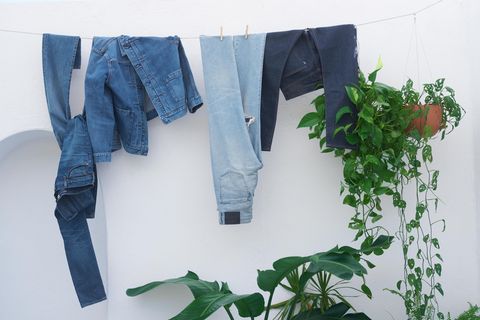 Levi´s lanza una campaña mano para dar una nueva vida a jeans preferidos