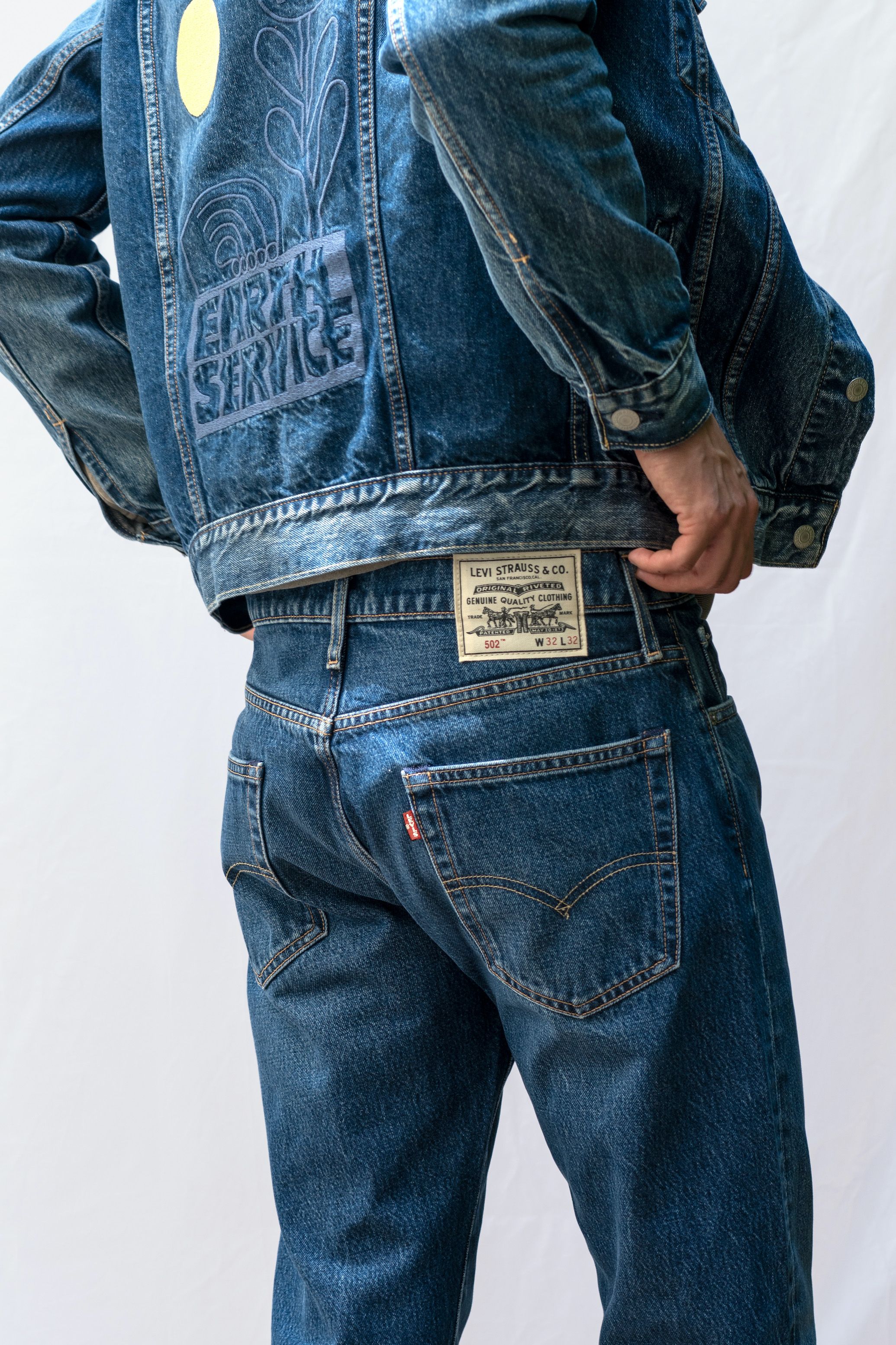 levis recycled plastic jeans