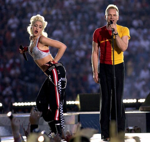 Funny Super Bowl Halftime Pictures - Super Bowl Halftime Show Photos