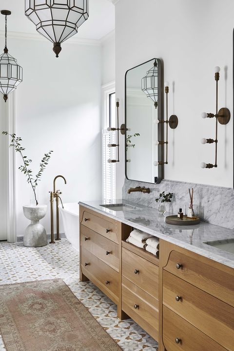 bathroom, marble countertop, wooden drawers, runner,