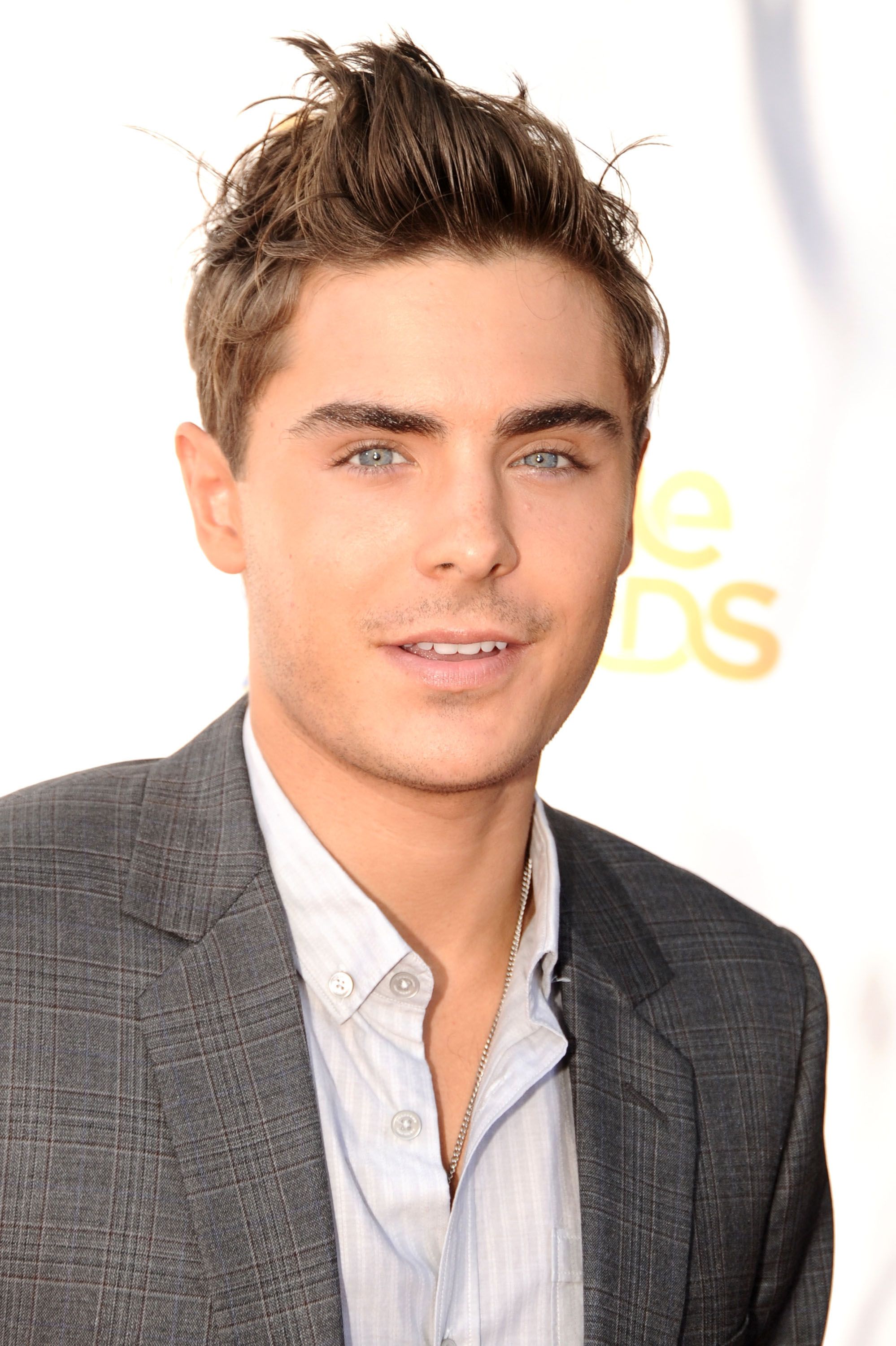 Zac Efron: todos los cortes (y colores) de pelo que ha llevado