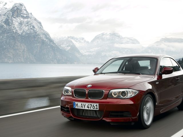 13 Bmw 1 Series Review Pricing And Specs