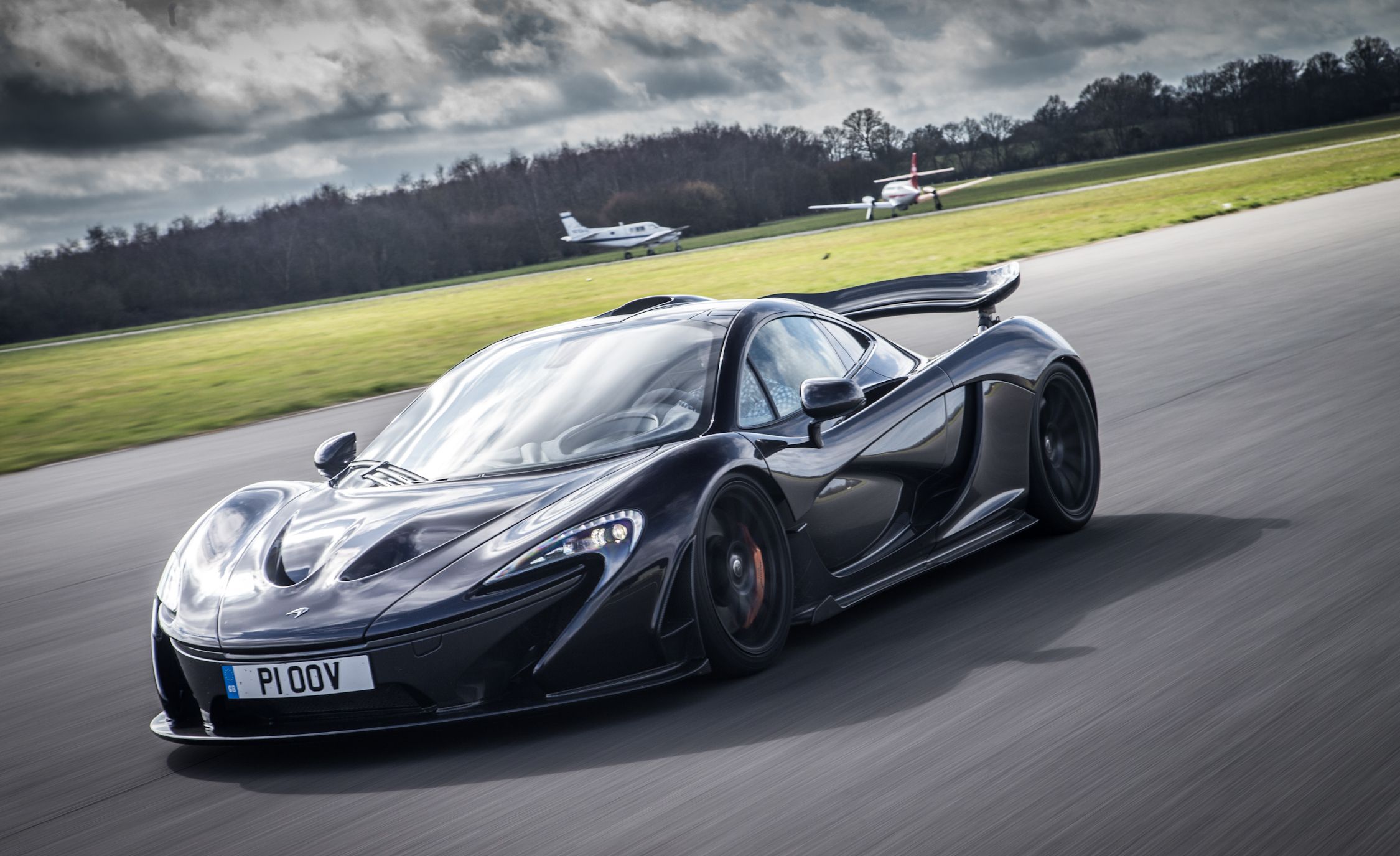 mclaren p1 electric car