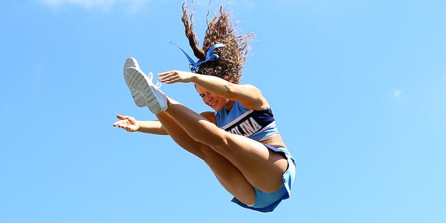 Cheerleader ass pic