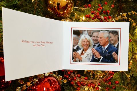英国ロイヤルファミリーが送った歴代クリスマスカードを拝見