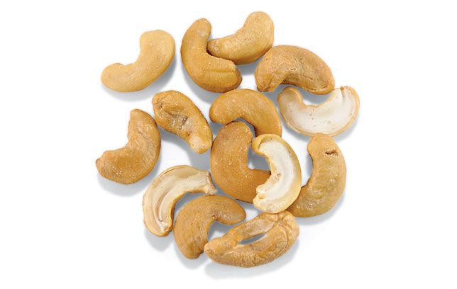 pad cashew calories