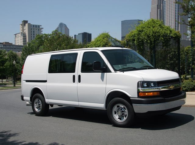 2019 Chevrolet Express Review Pricing And Specs