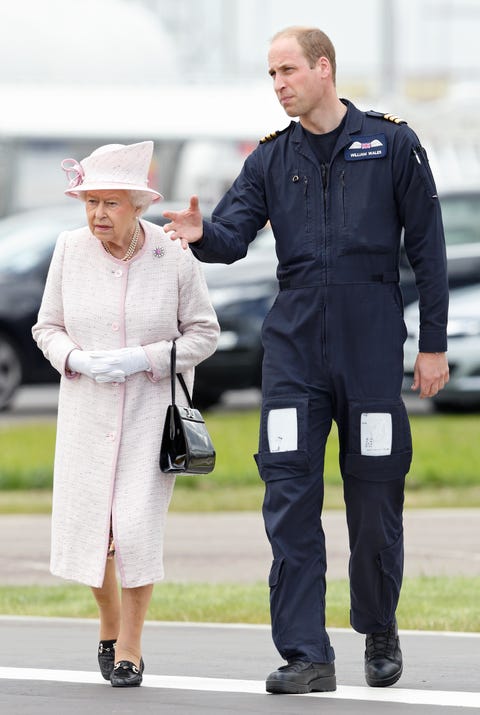 queen elizabeth and prince william 2016