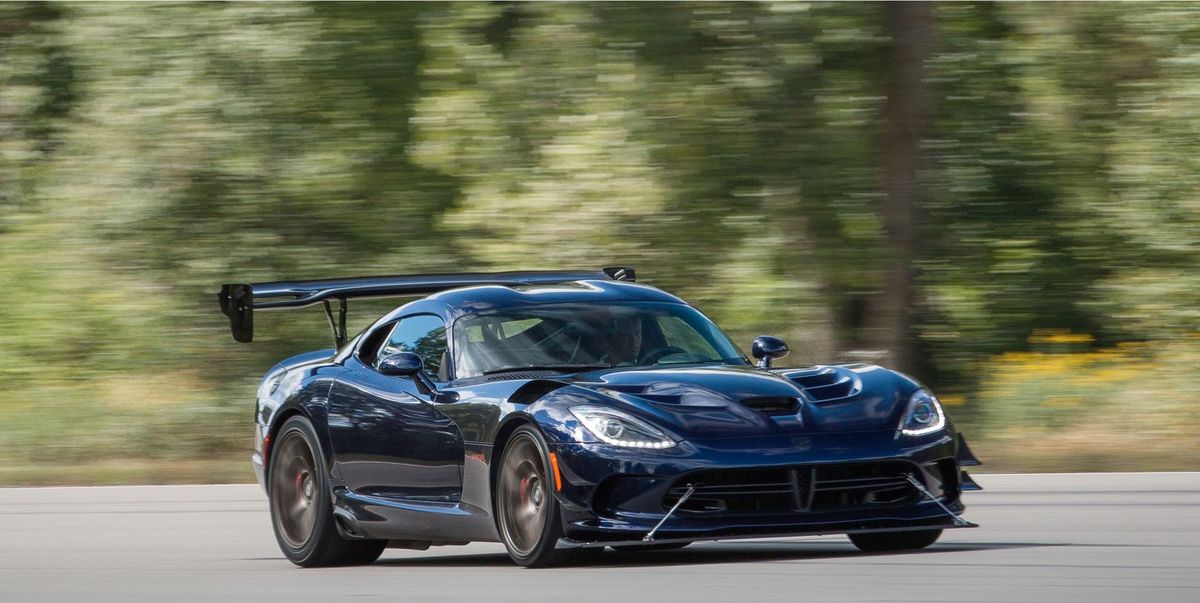 17 Dodge Viper Review Pricing And Specs