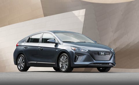 Hyundai Ioniq Lineup Maintains Chart Topping Mpg Adds Tech News 2019 Hyundai Ioniq Lineup Adds Tech Maintains Chart Topping Mpg