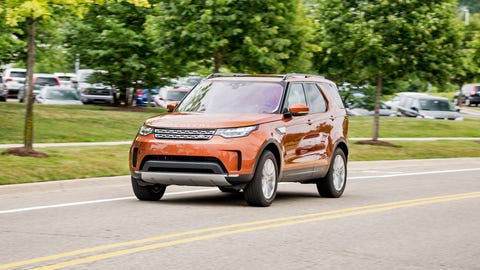 2018 Land Rover Discovery driving 2018 land rover discovery
