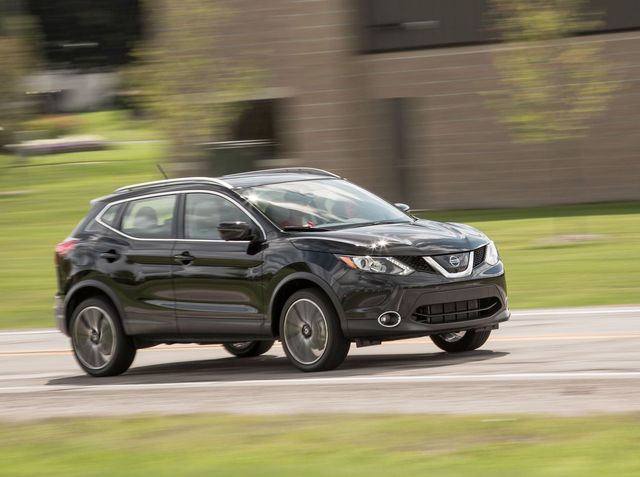 2019 Nissan Rogue Sport Review Pricing And Specs