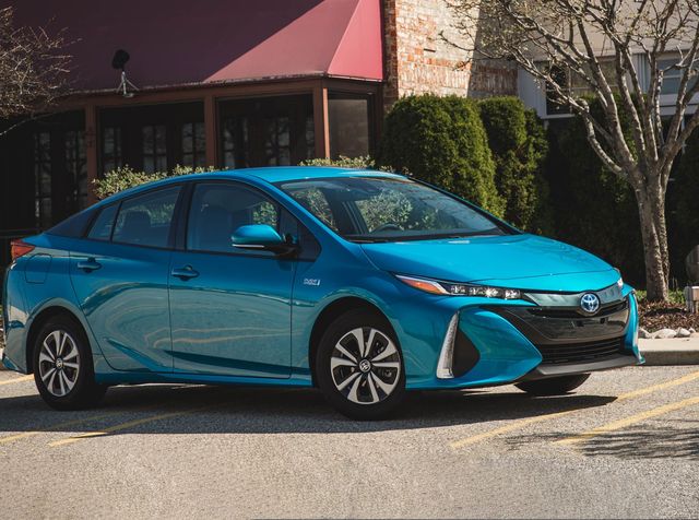 2019 Toyota Prius Prime Review Pricing And Specs