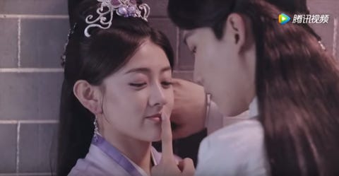 雙世寵妃2 片頭曲4分鐘就激吻六次 女主角撲倒 脫衣 壓頭親八王爺高甜回歸 雙世寵妃2 片頭曲4分鐘就激吻六次 女主角撲倒 脫衣 壓頭親八王爺高甜回歸