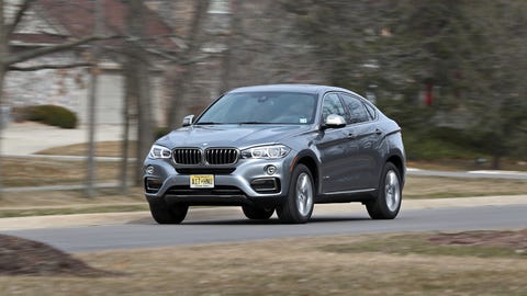 2018 BMW X6 driving 2018 bmw x6