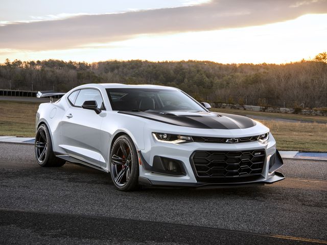 2019 Chevrolet Camaro Zl1 Review Pricing And Specs