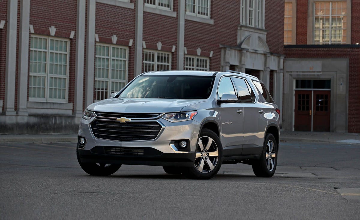 2019 Chevy Traverse Review, Pricing, and Specs